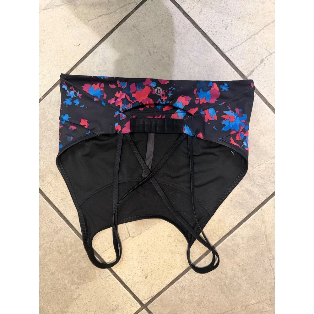 Lululemon Strappy Cross Back Sports Bra Black Blue Pink Abstract Splatter Print